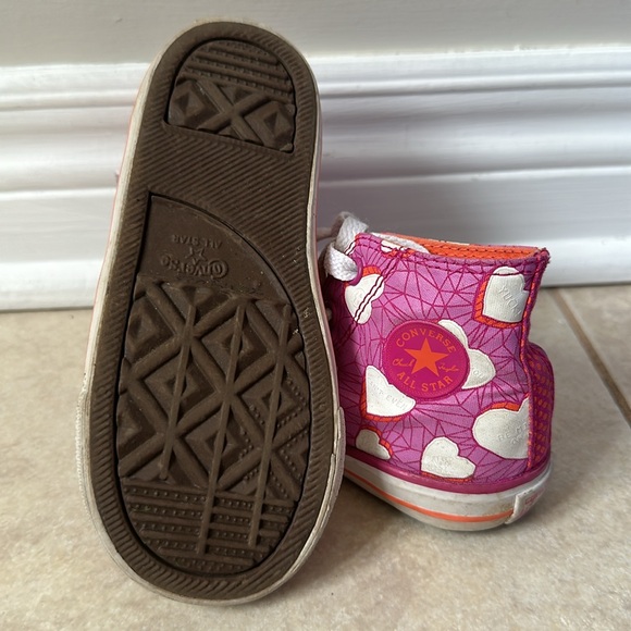 Kids cute converse! - Picture 3 of 4